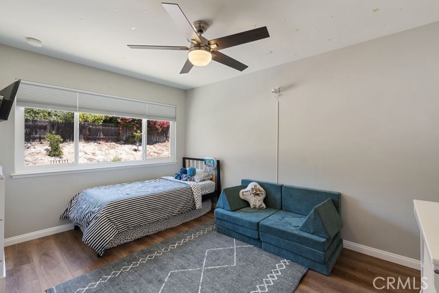 Detail Gallery Image 31 of 34 For 1925 Meadow Brook Ct, Thousand Oaks,  CA 91362 - 4 Beds | 2/1 Baths