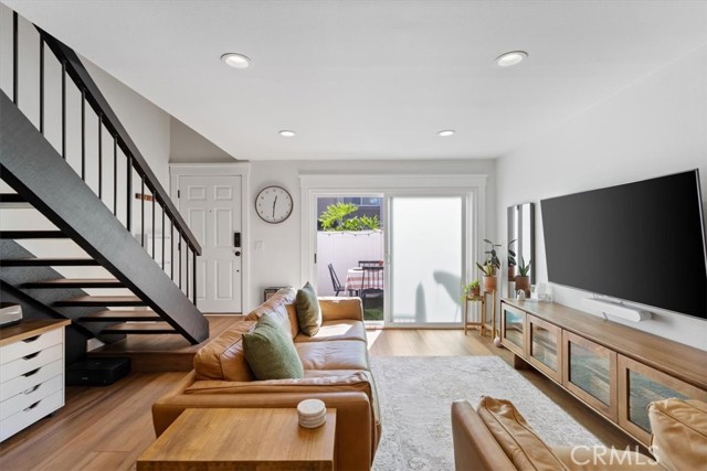 16873 Donwest, Tustin CA: https://media.crmls.org/medias/b65a9345-b5c1-43c5-868c-48e4369e918c.jpg