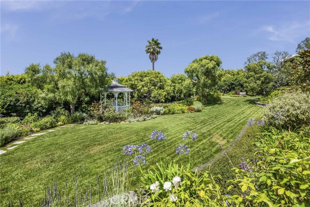 Detail Gallery Image 32 of 54 For 1409 via Arco, Palos Verdes Estates,  CA 90274 - 7 Beds | 5/2 Baths