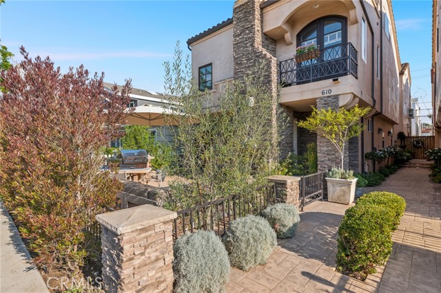 Detail Gallery Image 26 of 27 For 610 Marigold Ave, Corona Del Mar,  CA 92625 - 3 Beds | 3/1 Baths