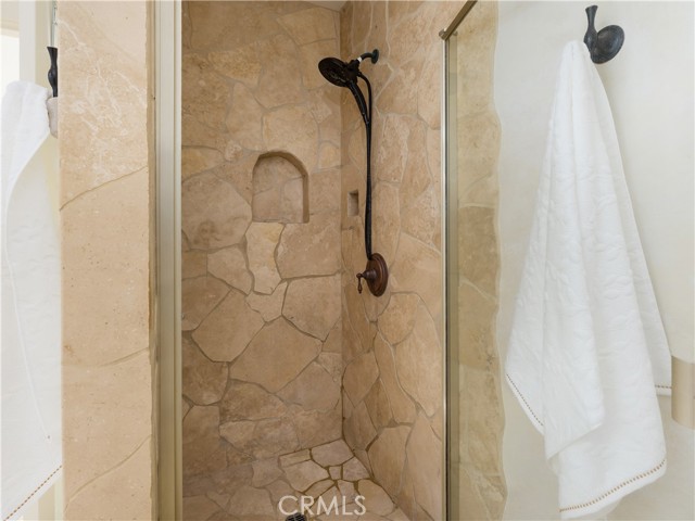 2805 Calle Aventura, Rancho Palos Verdes CA: https://media.crmls.org/medias/b65bab2c-5fbe-4cbc-8e1f-304f3e57a937.jpg