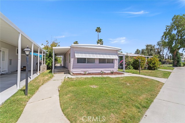 Detail Gallery Image 4 of 39 For 5800 Hamner Ave #178,  Corona,  CA 91752 - 3 Beds | 2 Baths