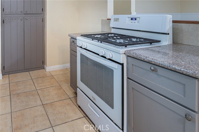 Detail Gallery Image 9 of 16 For 16481 Stevens, Lake Elsinore,  CA 92530 - 2 Beds | 1 Baths