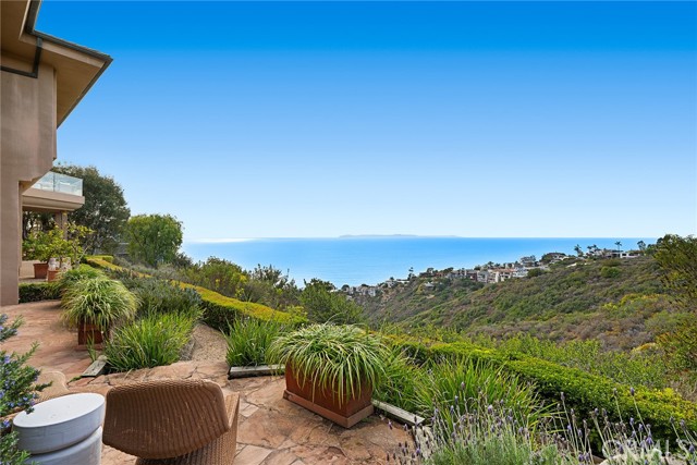 755 Pelican Drive, Laguna Beach CA: https://media.crmls.org/medias/b65e9a19-e810-4bb5-9a25-4cea218badf5.jpg
