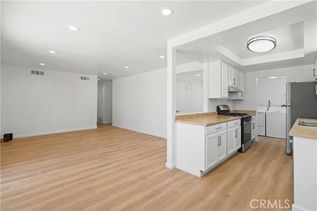 45324 Rodin Avenue, Lancaster CA: https://media.crmls.org/medias/b65eac5e-87e8-413f-8e9a-965280a37389.jpg