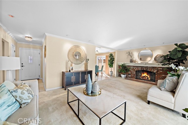 Detail Gallery Image 4 of 38 For 16805 Redwood St, Fountain Valley,  CA 92708 - 4 Beds | 3 Baths