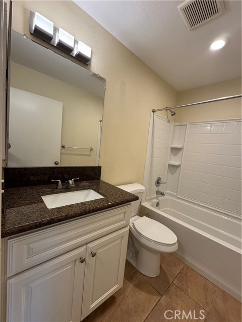 1251 S Meadow Lane, Colton CA: https://media.crmls.org/medias/b65ef68d-8169-41c2-8c04-d00cd2f8aff1.jpg