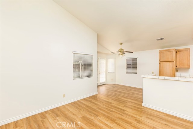 24646 Leafwood Drive, Murrieta CA: https://media.crmls.org/medias/b65efa63-7459-4ab3-8b38-b7acc13d8c15.jpg