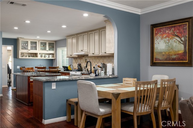 Detail Gallery Image 9 of 61 For 30356 Spray Dr, Canyon Lake,  CA 92587 - 4 Beds | 2/1 Baths