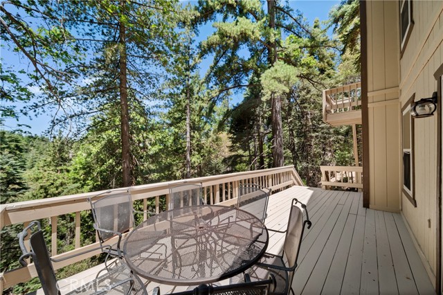 Detail Gallery Image 27 of 34 For 574 Mill Ct, Lake Arrowhead,  CA 92352 - 3 Beds | 2/1 Baths