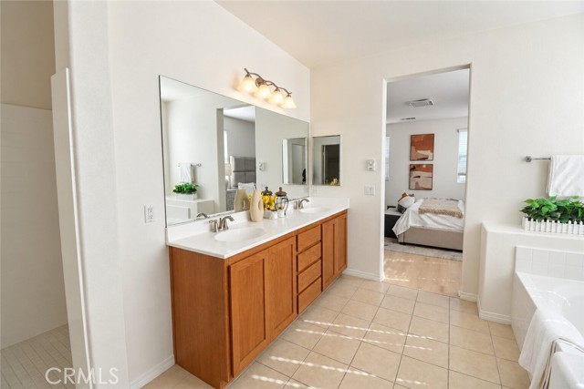 5 Bed Home for Sale in Ontario, California