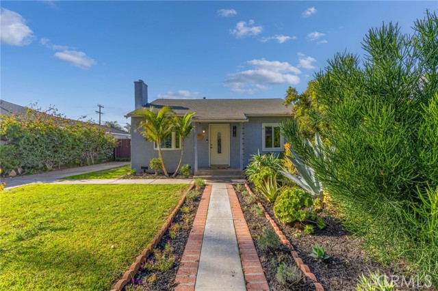 Detail Gallery Image 2 of 42 For 1410 S Olive, Santa Ana,  CA 92707 - 2 Beds | 1 Baths