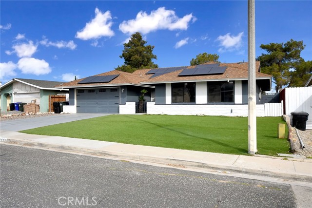 Detail Gallery Image 5 of 54 For 13928 Burning Tree, Victorville,  CA 92395 - 4 Beds | 2 Baths