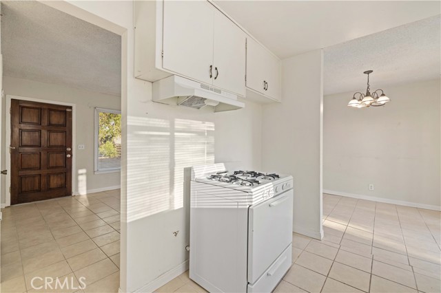 Detail Gallery Image 12 of 26 For 45433 Lorimer Ave, Lancaster,  CA 93534 - 3 Beds | 2 Baths