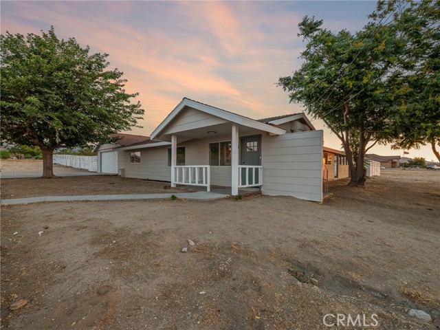 Detail Gallery Image 3 of 43 For 9474 Malpaso Rd, Phelan,  CA 92371 - 3 Beds | 2 Baths