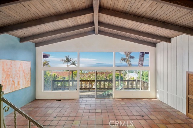 1806 Sunset Drive, Ventura CA: https://media.crmls.org/medias/b661dfc8-b628-499b-9f33-b67955b0dfa2.jpg