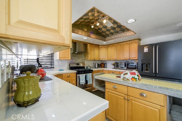 37913 53rd E Street, Palmdale CA: https://media.crmls.org/medias/b663acac-fde4-492e-a0cb-8de1282d1455.jpg