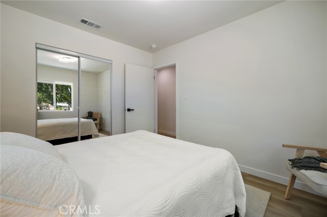 10217 Lemona Avenue, Mission Hills (San Fernando) CA: https://media.crmls.org/medias/b663acb2-96bc-4b31-91e8-fbbc1c965978.jpg