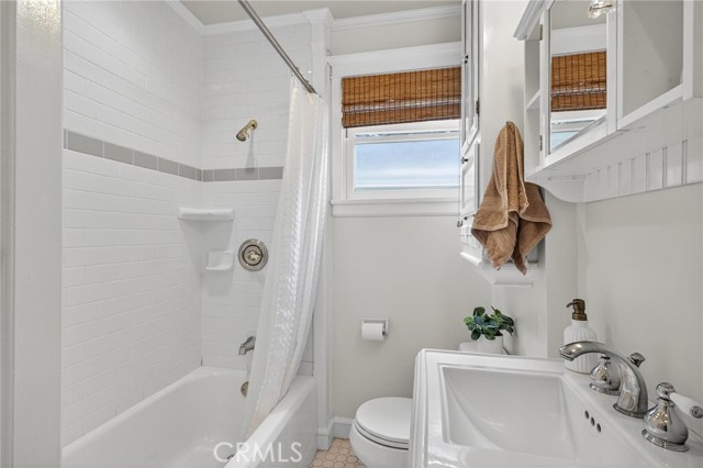 Detail Gallery Image 16 of 44 For 1508 Beech Ave, Torrance,  CA 90501 - 3 Beds | 3 Baths