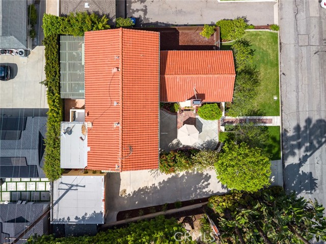 752 Glenview, Glendale CA: https://media.crmls.org/medias/b6647512-33ba-4203-8d86-7c8147bcdc23.jpg