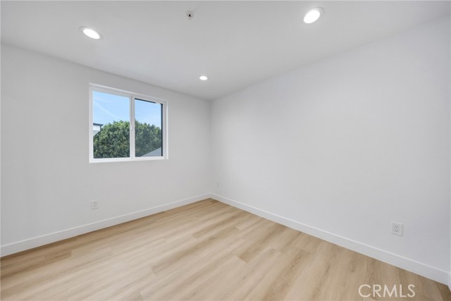 Image 36 of 62 For 3549 4th Street