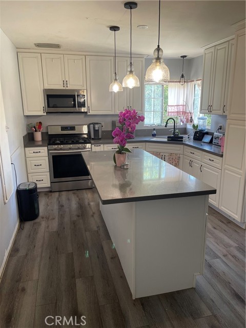 6867 Weaver Street, Riverside CA: https://media.crmls.org/medias/b666d90c-2a5e-4f47-bfb1-6739342913f4.jpg