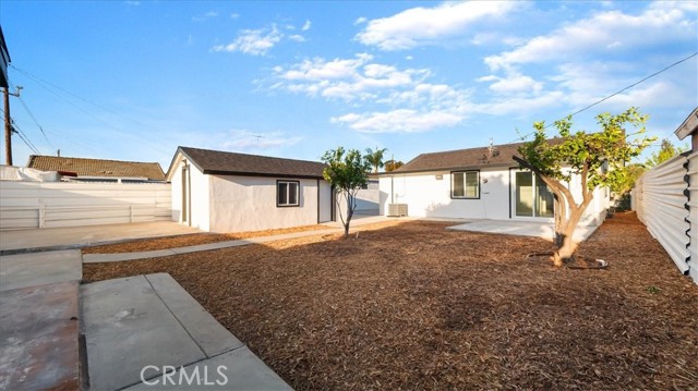 Detail Gallery Image 17 of 21 For 1666 Riverside Ave, Colton,  CA 92324 - 3 Beds | 1 Baths
