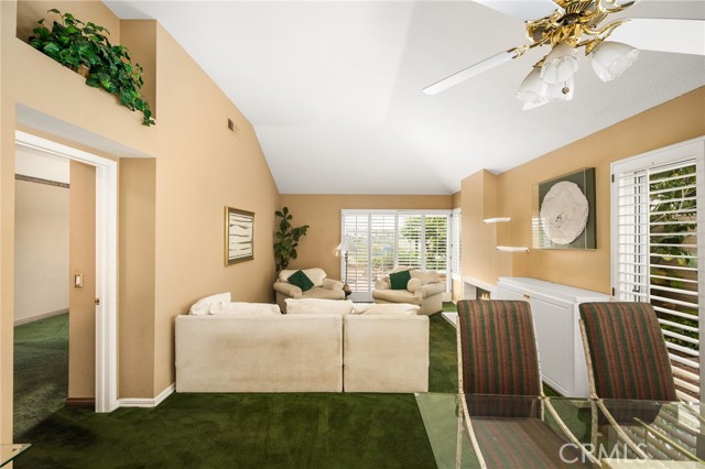 Detail Gallery Image 8 of 28 For 66 Cormorant Cir, Newport Beach,  CA 92660 - 2 Beds | 2/1 Baths