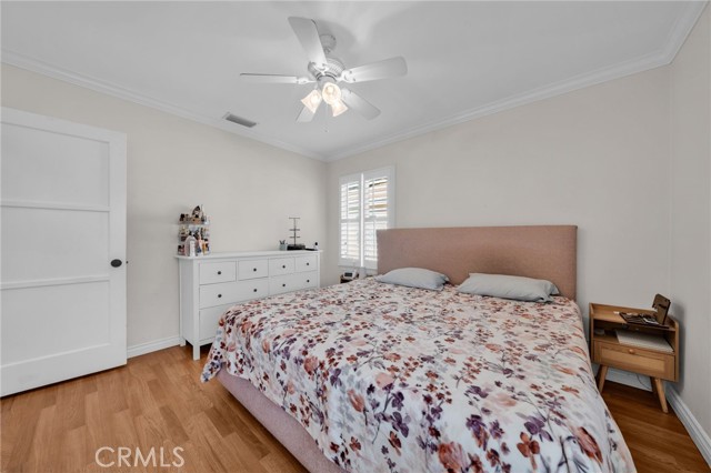 5514 Bellflower Blvd, Lakewood CA: https://media.crmls.org/medias/b669b2a0-c8ee-4dc3-9a8e-b1cd34f6ae01.jpg