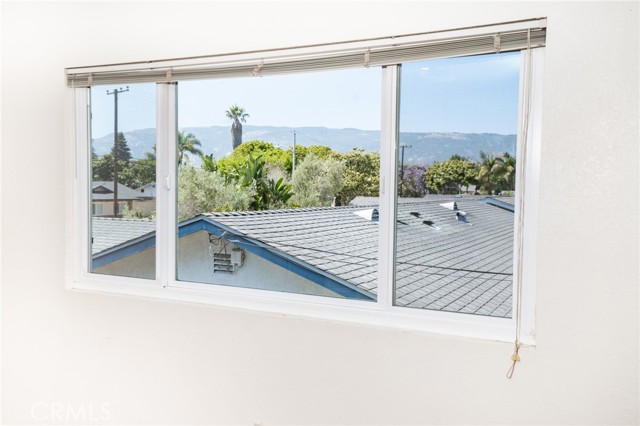740 Walnut Lane, Santa Barbara CA: https://media.crmls.org/medias/b669e91f-3408-4e2b-b8ef-e6843b41e15b.jpg