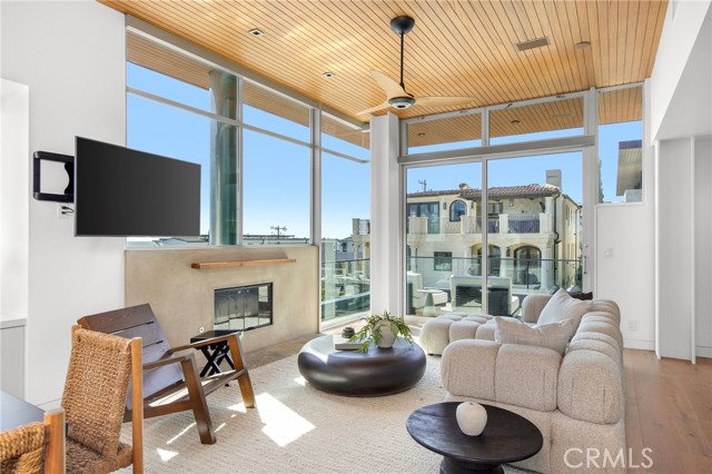 324 17th, Manhattan Beach, California 90266, 4 Bedrooms Bedrooms, 0 ,5 BathroomsBathrooms,Residential,For Sale,17th,0,SB26133569