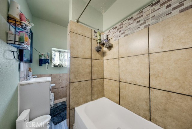 Detail Gallery Image 27 of 32 For 3218 Euclid, Lynwood,  CA 90262 - – Beds | – Baths