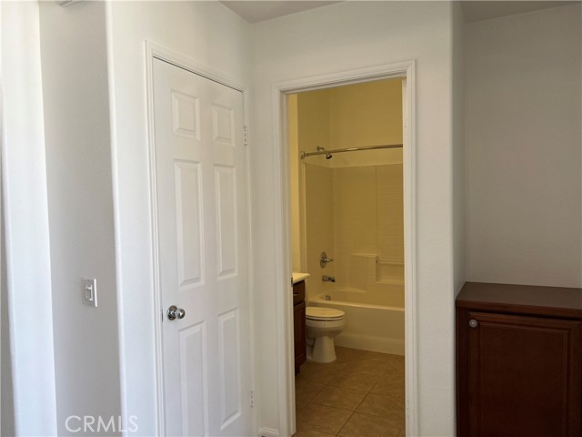 Image 27 of 53 For 77184 California Drive