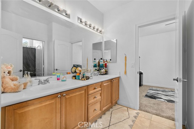 21 Via Del Renal Court, Lake Elsinore CA: https://media.crmls.org/medias/b66ac749-e52d-48eb-87ad-1a672f5cdf43.jpg
