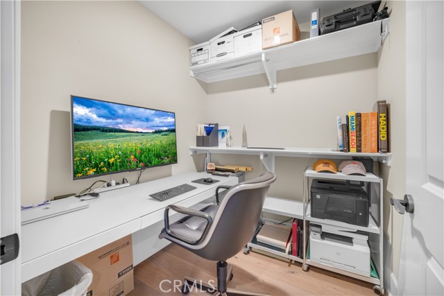 Detail Gallery Image 17 of 35 For 23500 Park Sorrento #D21,  Calabasas,  CA 91302 - 2 Beds | 3 Baths