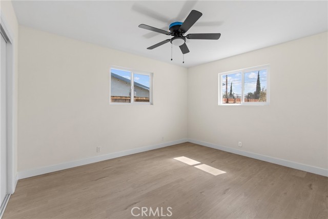 16245 Pine Street, Hesperia CA: https://media.crmls.org/medias/b66b5bf5-49d8-480e-a346-46627085d733.jpg