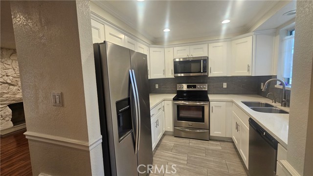 22947 Nadine Circle, Torrance CA: https://media.crmls.org/medias/b66cd4a8-9f42-44c9-8d6f-57f762b29e86.jpg