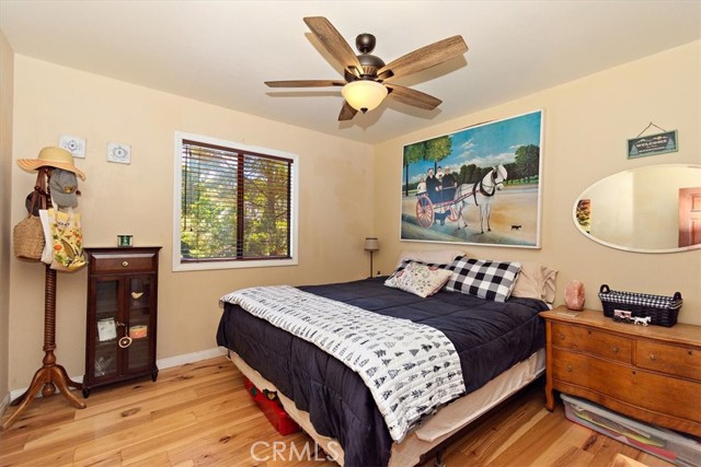 Detail Gallery Image 12 of 38 For 227 Santa Barbara Ave, Sugarloaf,  CA 92386 - 3 Beds | 2 Baths