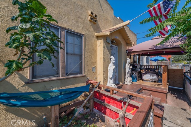 500 N Madison Avenue, Los Angeles CA: https://media.crmls.org/medias/b66cdffa-e154-4983-b0c2-79a2b4a3f5d8.jpg