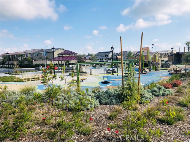 Detail Gallery Image 41 of 48 For 11829 Confluence Dr, Jurupa Valley,  CA 91752 - 5 Beds | 3 Baths