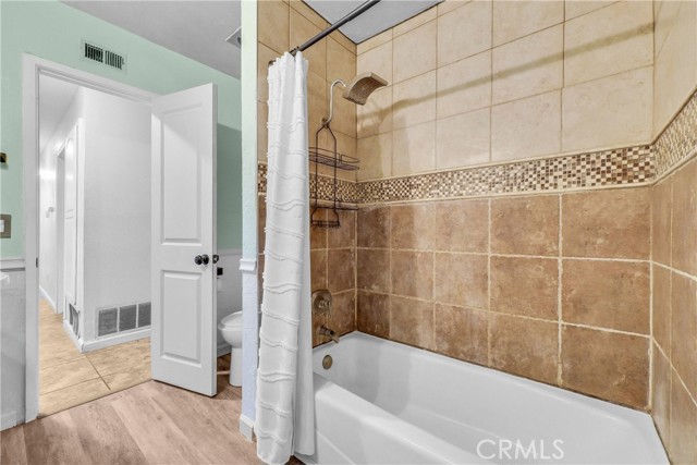 5622 Sharon Way, Jurupa Valley CA: https://media.crmls.org/medias/b66d3e46-edaa-4290-926f-09a277ee45de.jpg