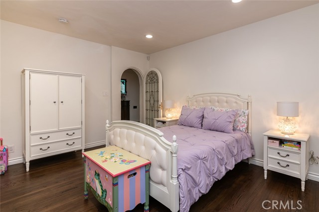 Detail Gallery Image 28 of 47 For 1731 W Kenneth Rd, Glendale,  CA 91201 - 3 Beds | 2 Baths