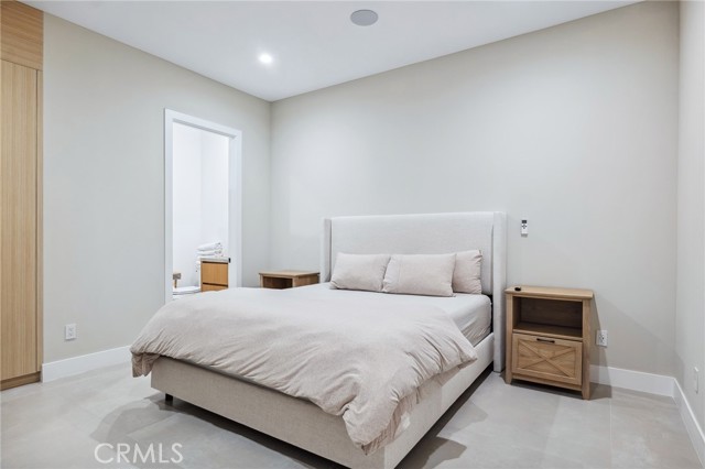 Detail Gallery Image 14 of 28 For 908 Beach, Needles,  CA 92363 - 6 Beds | 6/1 Baths