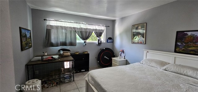 450 W D Street, Colton CA: https://media.crmls.org/medias/b66e99a1-550e-480f-8cb3-b140b7ffe571.jpg