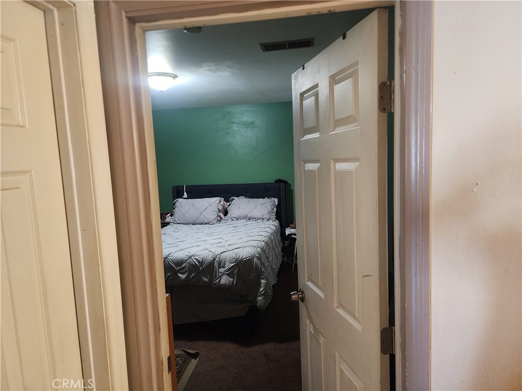 https://media.crmls.org/medias/b66ee157-b035-4935-9301-80ee39a3c37f.jpg?preset=X-Large
