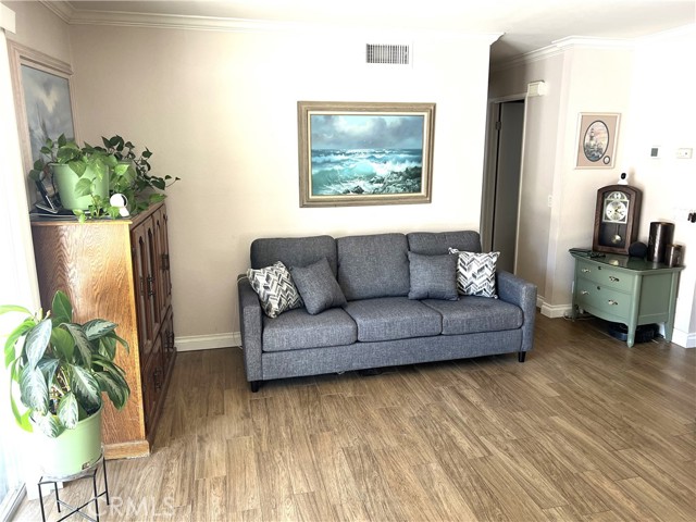 25511 Polaris Lane, Lake Forest CA: https://media.crmls.org/medias/b66ef7e2-7fb2-45cd-b70d-2b786cb58922.jpg