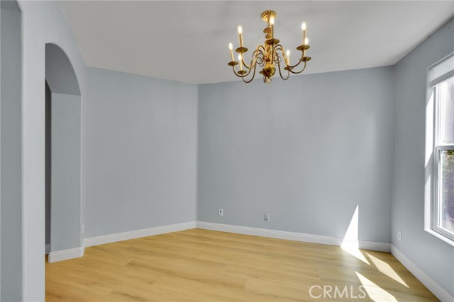 29138 Harmony Way, Saugus CA: https://media.crmls.org/medias/b66f382f-5438-42ab-95f3-c1b05e355dce.jpg