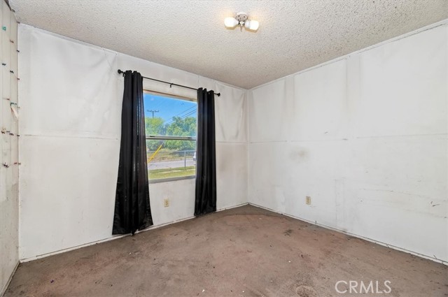 Detail Gallery Image 13 of 23 For 785 N Burney St, Rialto,  CA 92376 - 3 Beds | 2 Baths