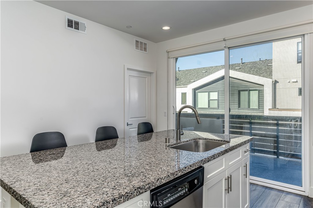 12234 Greenleaf Lane