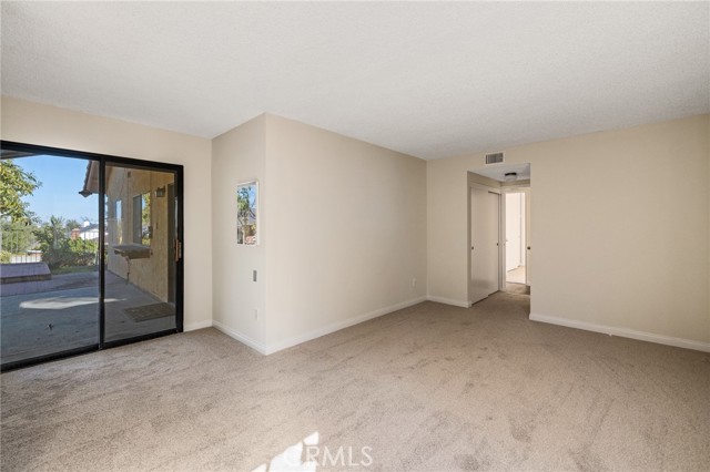 Large upstairs bedroom
